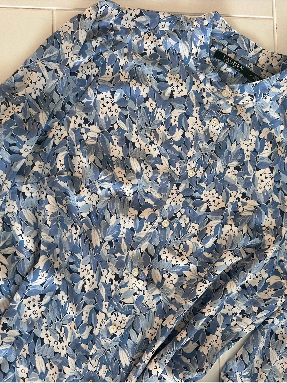 Lauren Ralph Lauren Blue and White Floral Long-Sleeve Dress - Picture 4 of 6